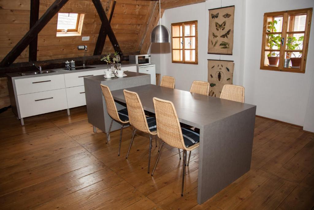 Apartment Soukenicka 44 Cesky Krumlov Ruang foto